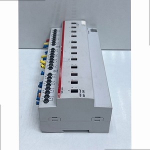 SA/S 12.<strong>10</strong>.1 2CDG110042R0011 KNX Switch Actuator 12-Channel <strong>10</strong> <strong>AX</strong> Load Control Module - Product Image 6