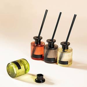 น้ำมันหอมระเหยลายทางสีดำ150มล. น้ำหอมติดทนนานดับกลิ่นห้องน้ำน้ำมันหอมระเหยในห้องน้ำ - Product Image 1