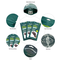 Sachets scellés en plastique et aluminium imprimés sur mesure avec trou de suspension pour gants de moto