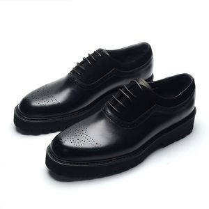 Chaussures habillées pour hommes de haute qualité - Chaussures Oxford imperméables à lacets pour mariage et bureau, style automne - Product Image 2