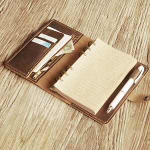 Protège-cahier A5 en cuir huilé véritable de qualité supérieure <span class=keywords><strong>avec</strong></span> pochette zippée et classeur à 6 anneaux pour affaires - Product Image 2