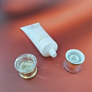 Vente chaude usine : Tube souple vide en PP de 100 ml pour nettoyant acide, avec capuchon à vis en acrylique, emballage cosmétique avec estampage doré de 100 g - Product Image 4