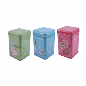 Juego de cajas cuadradas de lata de 105x105x160mm (Juego de 3) Armonía floral con pájaros en diseño geométrico verde floreciente - Product Image 2