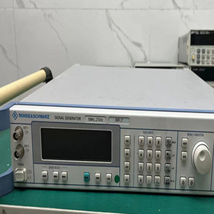 New R&S SMR27 27G Signal Generator 10MHz-27GHz High Accuracy 1 Year Warranty Multi-Voltage - Product Image 5