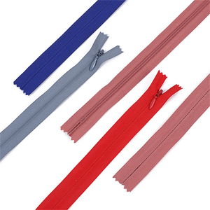 Fermeture éclair <span class=keywords><strong>invisible</strong></span> en nylon de haute qualité à extrémité fermée 3 #   Plastique haute visibilité à bordure dentelle <span class=keywords><strong>pour</strong></span> robes et oreillers - Direct usine - Product Image 1