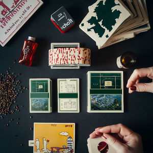 Venta al por mayor <span class=keywords><strong>777</strong></span> juego de póquer naipes 100% papel logotipo personalizado impresión 54 cubierta con caja de papel para <span class=keywords><strong>casino</strong></span> póquer jugando - Product Image 6