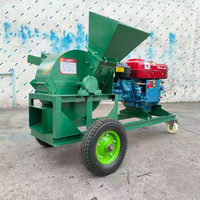 Dubbele Hopper 22/28 PK Dieselmotor Houtversnipperaar Output 1-1,5T/H Multifunctionele Industriële Houtchip Zaagselmachine