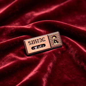Botones de Metal Personalizados con Logotipo, Insignias Metálicas Duraderas, Adornos para Ropa - Product Image 2