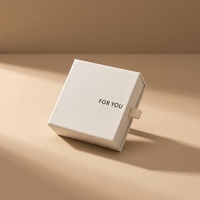 Boîte cadeau personnalisée pour bijoux avec tiroir, texture lin, logo doré à chaud, insert en velours, emballage pour bagues, usine source OEM