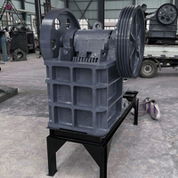 Petit concasseur à mâchoires diesel pour pierres, gravier, minerais, roches et granit, avec moteur AC, contrôle PLC, faible bruit, boîte de vitesses, pompe, roulement et engrenages