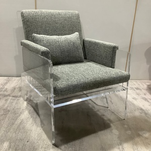 <span class=keywords><strong>Fauteuil</strong></span> fantôme moderne avec structure en acrylique transparent, chaise d'appoint rembourrée transparente pour hôtel de charme et intérieur contemporain - Product Image 1