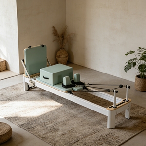 Lettino Reformer <span class=keywords><strong>Pilates</strong></span> in Lega di Alluminio di Alta Qualità con Carrello Grande e Binario Silenzioso per Studi <span class=keywords><strong>Pilates</strong></span> - Direttamente dalla Fabbrica - Product Image 1