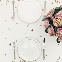 Nappes de table décoratives personnalisées en gros avec imprimé floral burnout pour salle à manger avec bordure à volants pour couverture de table