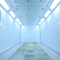 Cabine de peinture Longxiang LX3 personnalisée avec portes pliantes triples, four de cuisson automatique intégré, fenêtres de visualisation et rampes de chargement avant