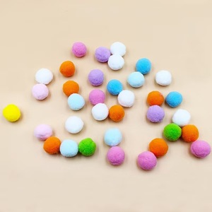 Jouet pour chat, lanceur de pompons, balles rebondissantes en peluche, jouet interactif pour animaux de compagnie - Product Image 2