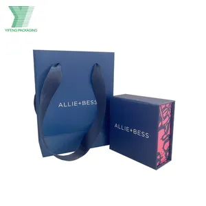 कस्टम मुद्रित व्यक्तिगत मैट नीले खुदरा गुलाबी कपड़े उपहार गहने पैकेजिंग खुदरा खरीदारी ढोना पेपर बैग