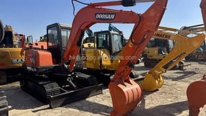 Vente chaude : Mini-excavatrice sur chenilles d'occasion coréenne Doosan DH60 de 6 tonnes, prix compétitif, en stock - Product Image 4