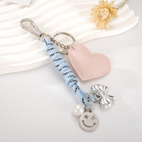 Breloque Cœur en Cuir avec Fleurs et Nœud en Corde Tressée, Accessoire de Sac à Dos, Porte-clés, Pendentif de Sac, Accessoires de Mode