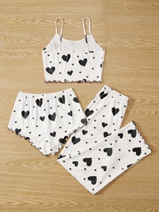 Conjunto de Pijama de Tres Piezas con Estampado de Corazones para Mujer, Ropa de Dormir Suave y Sexy para Verano y Otoño - Product Image 5