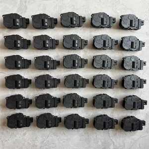 Adecuado para Volkswagen, Porsche, Audi evaporador, haga clic en servomotor de aire acondicionado 4M0820511 8W0820511C 8K0820511B - Product Image 1