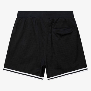Pantalones cortos de baloncesto de malla doble con rayas blancas y negras personalizados Sin logotipo Cintura elástica Cordón Pantalones cortos para correr en el gimnasio para hombres - Product Image 2