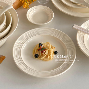 Platos y vajilla para uso doméstico, vajilla digna de Instagram, platos y cuencos de cerámica de alta gama, platos para pasta, platos con forma de sombrero de paja. - Product Image 1