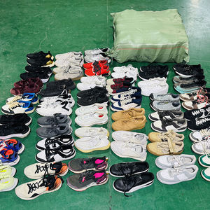 รองเท้าสเก็ตบอร์ดมือสองแบรนด์เนม เกรด AA รองเท้ากีฬาผู้ชาย - Product Image 2