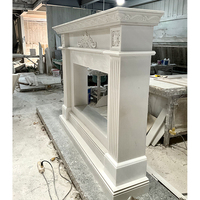 Cheminée en marbre blanc sculpté à la main, style luxueux, forme personnalisée, pierre naturelle classique, pour la décoration intérieure d'hôtels et de villas