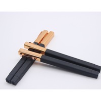 Stylo à bille carré en caoutchouc avec clip doré de luxe de haute qualité avec logo personnalisé