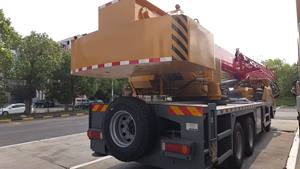 מחיר מפעל, עגורן משאית עוצמתי ויעיל 25 טון STC250C5-8, ציוד הרמה 6x4 LHD, גובה הרמה 51 מטר - Product Image 5