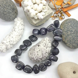 Atacado: Cristais de Hematita Natural Polidos Redondos de 2~3 cm, Pedras de Cura, Cascalho e Pirâmide para Casamento e Decoração de Casa - Product Image 4