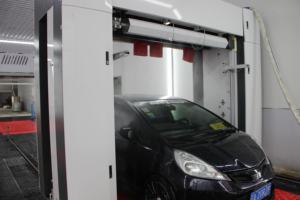 CBK207 Lave-auto entièrement automatique sans contact avec 360 °   Nettoyage en profondeur, douche à mousse dense et utilisation optimisée de l'eau - Product Image 4