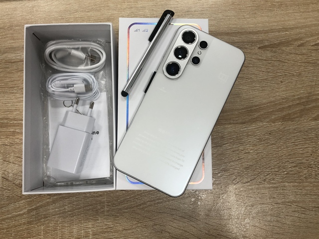 S26 Ultra 16GB+1TB Smartphone 7.3 Inch Android 15 8000 Mah Hot Selling S-Pen Global Version Dual Sim S26 Ultra Mobile Phones