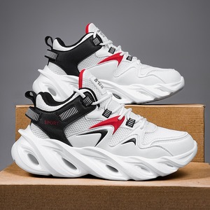 รองเท้ากีฬาหัวเหล็กน้ำหนักเบาใส่สบาย ป้องกันการเจาะทะลุ เหมาะสำหรับงานก่อสร้าง - Product Image 2