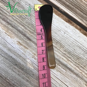 Cuchara cosmética clásica hecha a mano de 9cm Cuerno de búfalo personalizado Sostenible y seguro para usuarios Material natural - Product Image 5