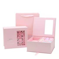Boîtes rigides en papier kraft de luxe personnalisées avec fermeture magnétique, doublure en éponge, recyclables pour l'emballage de perruques, de bijoux, de fleurs et de cadeaux