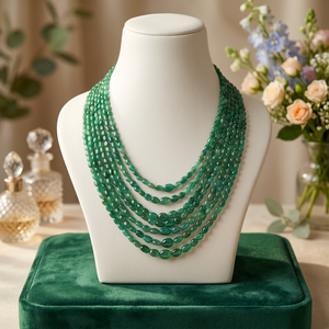 สร้อยคอประดับด้วยลูกปัดพลอยมรกตธรรมชาติ - Product Image 1