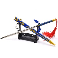 Gantungan kunci pedang Katana biru 22.5cm, gantungan kunci pedang mainan senjata properti AVG populer dengan sandaran ABS untuk dekorasi