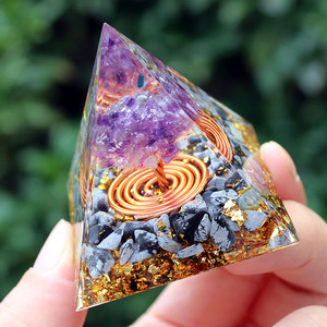 <b>Crystal</b> <b>Chip</b> Pyramid Resin Epoxy Craft Desktop Ornament Amethyst Mushroom Head Coil Alabaster Home Decoration - Product Image 2