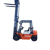 Chariot élévateur K25 Heli, mât à 2 sections, hauteur de levage 4,5 mètres, avec déplacement latéral, en bon état