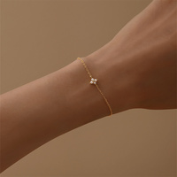 Neues S925 Sterling Silber Kleines Blumen-Vierblättriges Kleeblatt Exquisites Diamant-Armband Handschmuck