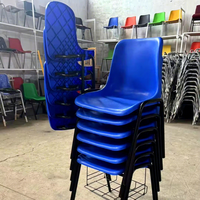 Chaise de formation moderne en plastique durable avec tablette d'écriture, porte-livres mobile, structure métallique, écologique, capacité de charge 150 kg, pour bureau à domicile