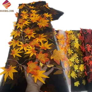 2025 nuova alta qualità 3D fiore ricamato <span class=keywords><strong>Tulle</strong></span> tessuto di pizzo a rete francese con motivo a foglia di pizzo ricamato per africano abito da sposa - Product Image 1