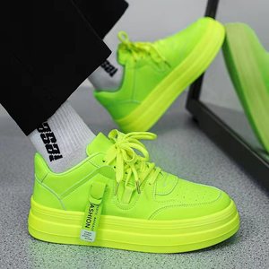 Baskets décontractées vertes minimalistes tendance, chaussures blanches à plateforme fluorescente pour hommes, baskets polyvalentes style skate - Product Image 3