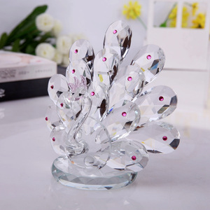 Ornement en cristal de paon, cristal blanc taillé, décoration d'intérieur, cadeau artisanal - Product Image 2