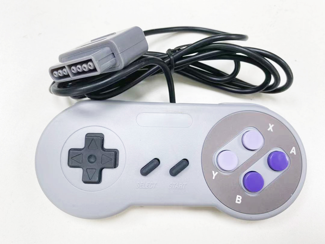 Console Port white