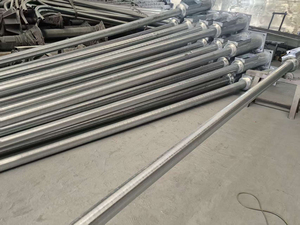 Tùy chỉnh q253b mạ kẽm nhúng nóng ánh sáng đường phố cực với hình nón sơn tĩnh điện tùy chỉnh đèn cực - Product Image 5