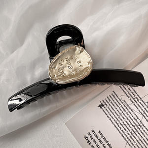 Pince à cheveux grande taille en alliage, motif lettre irrégulière, style rétro, creuse, tendance, pour femme, élégante - Product Image 6