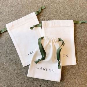 Customize Canvas <b>Drawstring</b> <b>Pouches</b> Eco-friendly Gift Packaging Bag 100%Organic Muslin Cotton <b>Pouch</b> With Silk Ribbon - Product Image 1