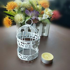 Europese Witte Ijzeren Vogelkooi Ook Gebruikt Voor Kandelaar Voor Feestdecoraties - Product Image 1
